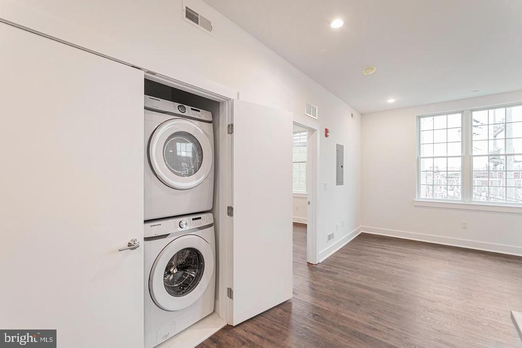 2623 CHRISTIAN ST #UNIT 201