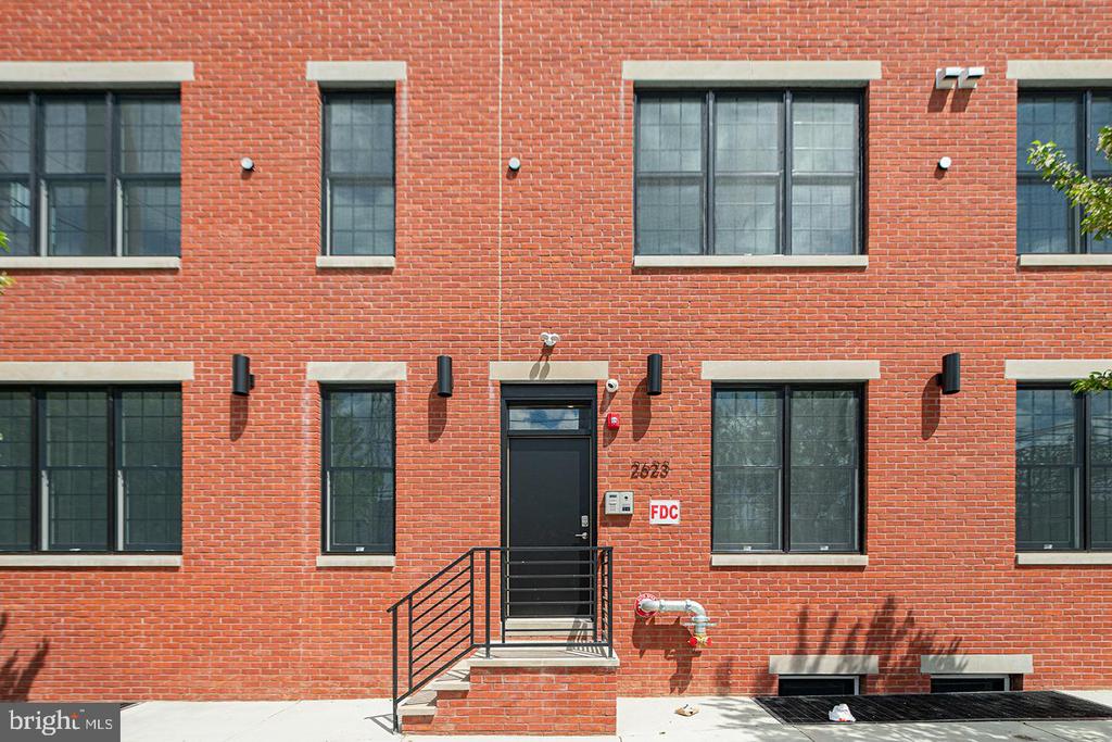 2623 CHRISTIAN ST #UNIT 201
