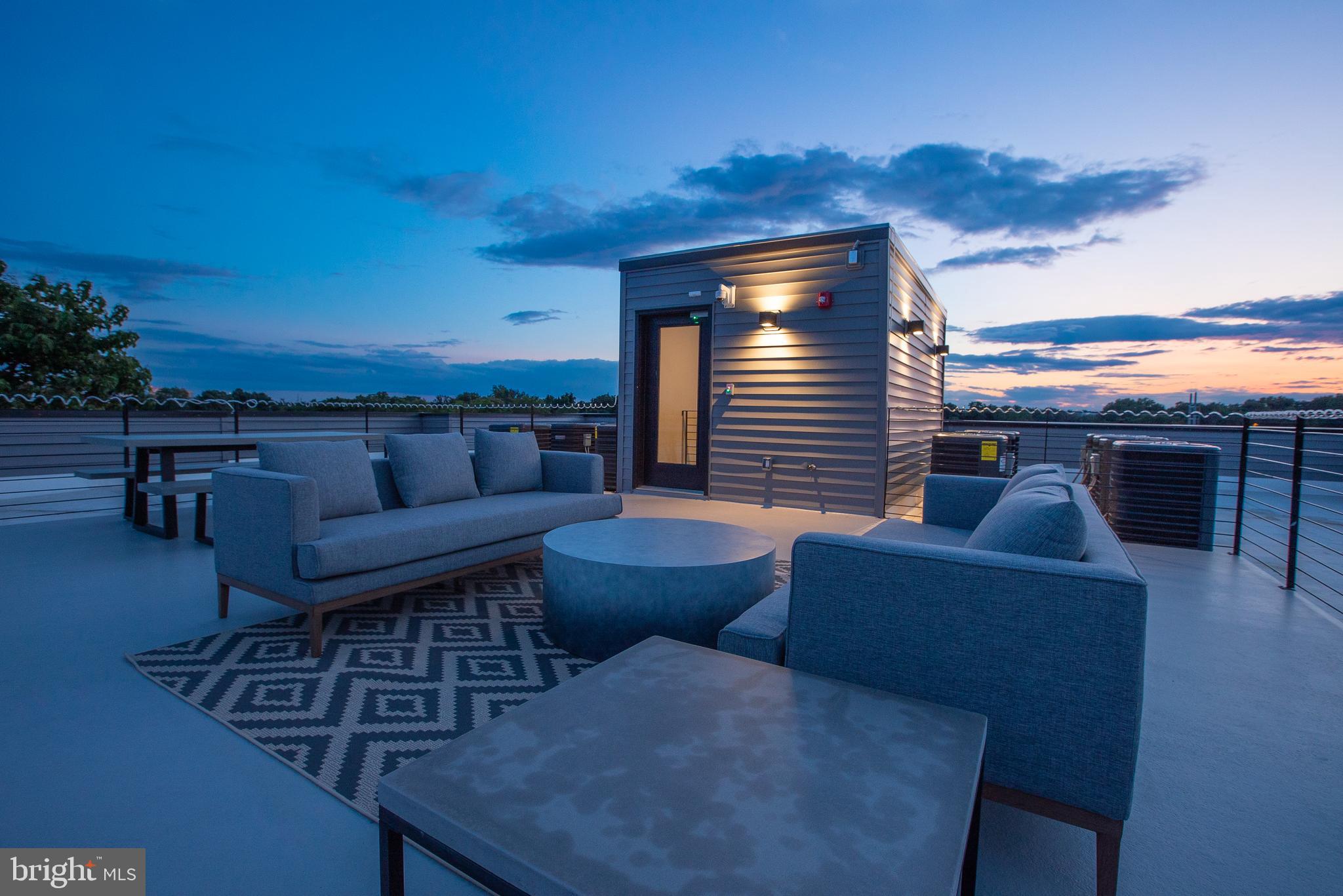 2940 W THOMPSON ST #UNIT 206