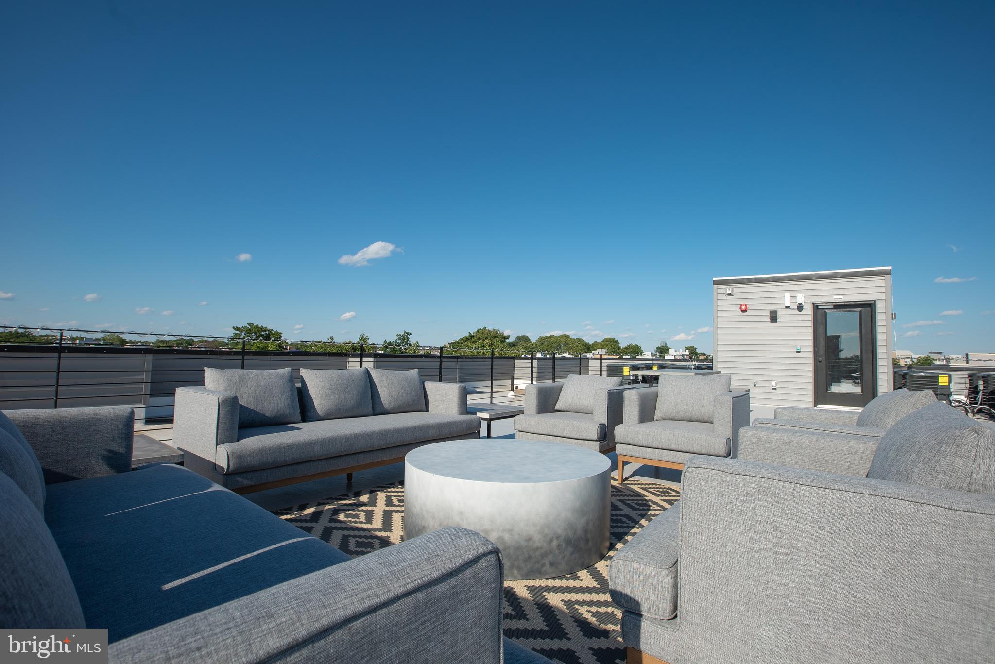 2940 W THOMPSON ST #UNIT 206