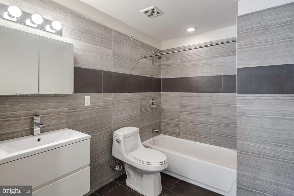 301 MARKET ST #3R
