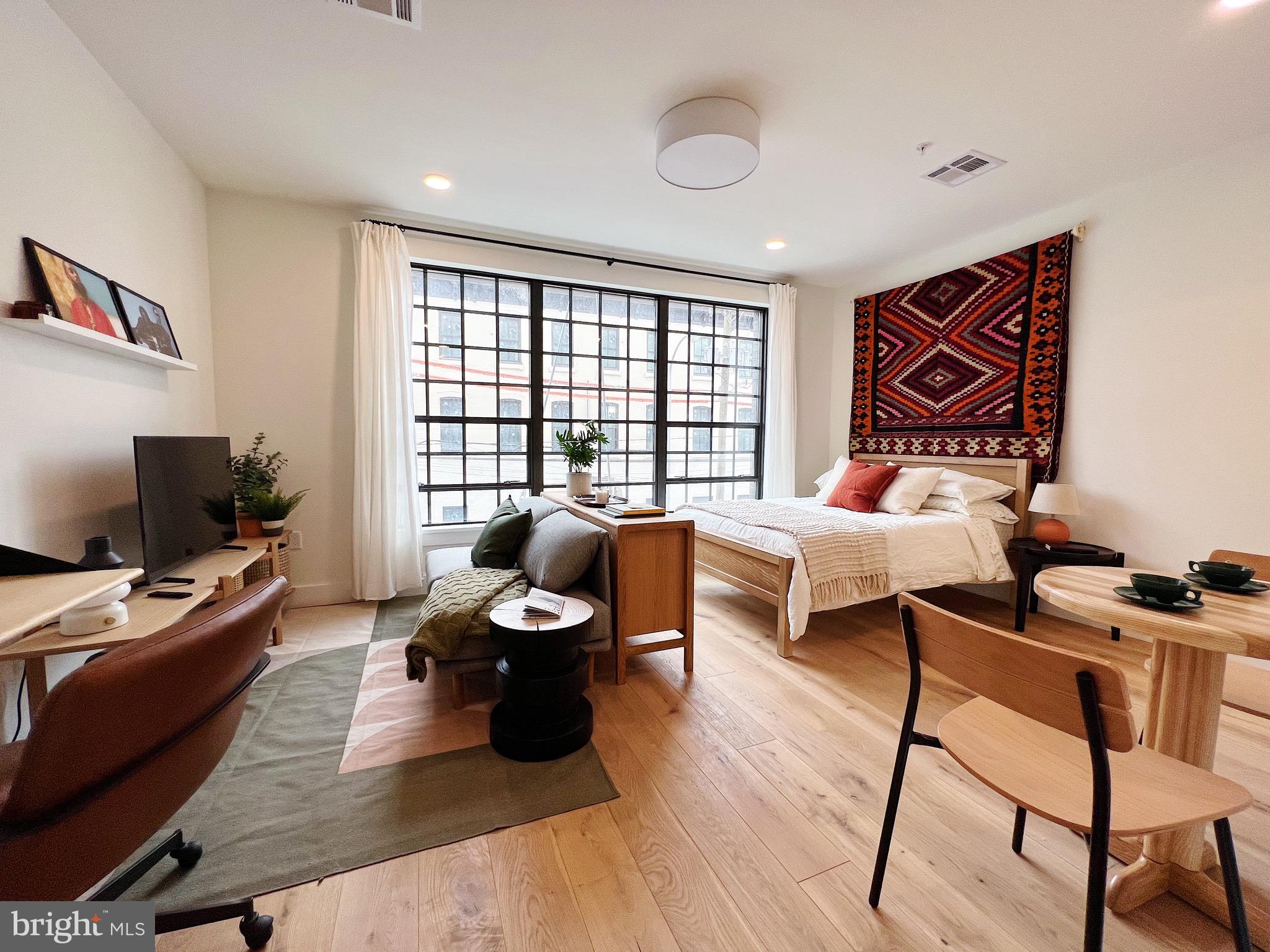 1701-17 N 2ND ST #516