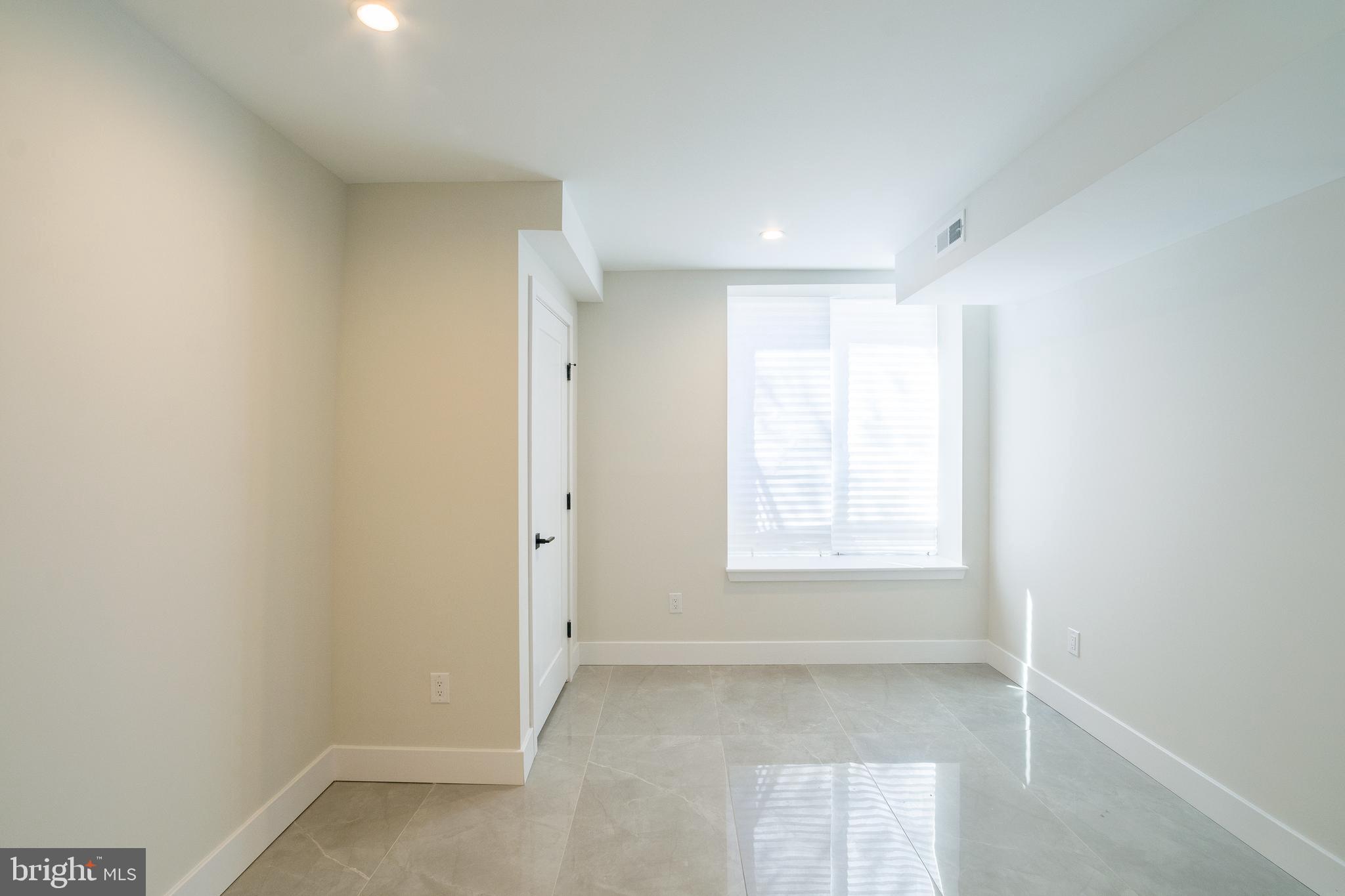 2147 N FRANKLIN ST #UNIT A