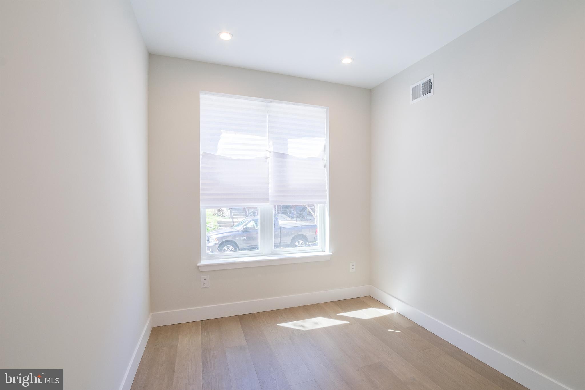 2147 N FRANKLIN ST #UNIT A