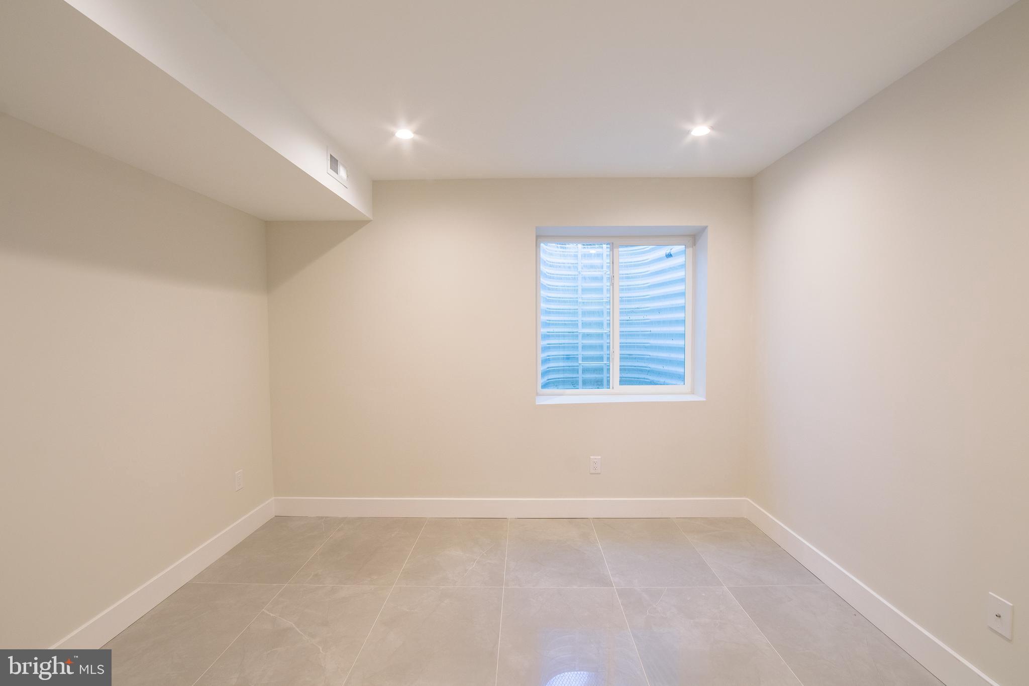 2147 N FRANKLIN ST #UNIT A