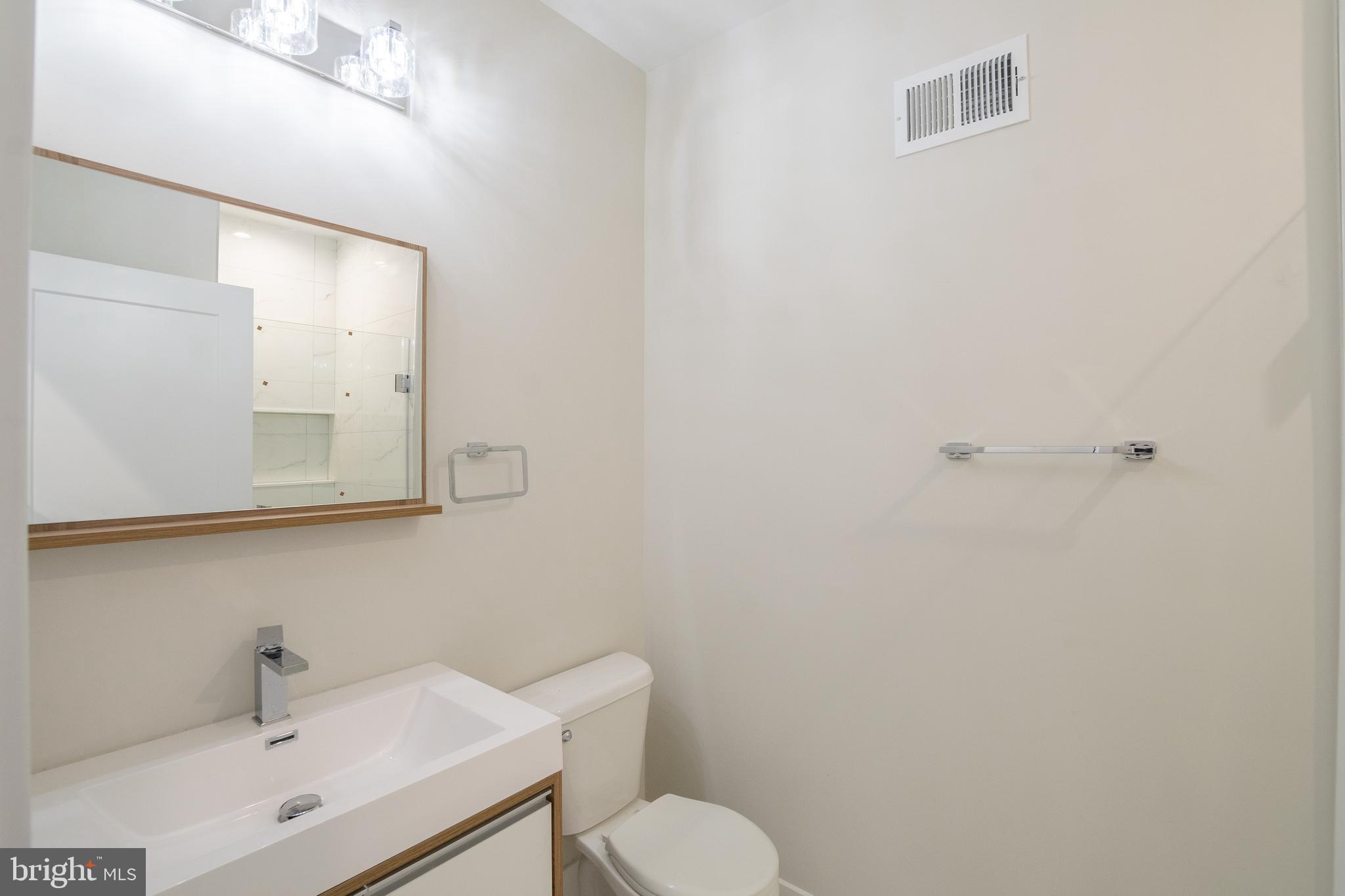 2147 N FRANKLIN ST #UNIT A