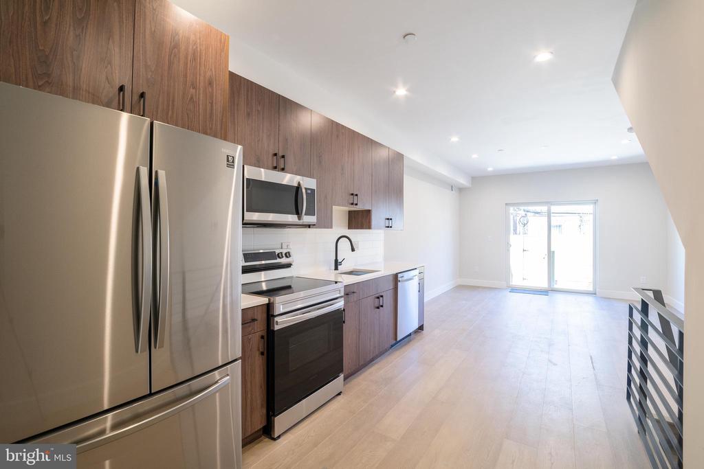 2147 N FRANKLIN ST #UNIT A