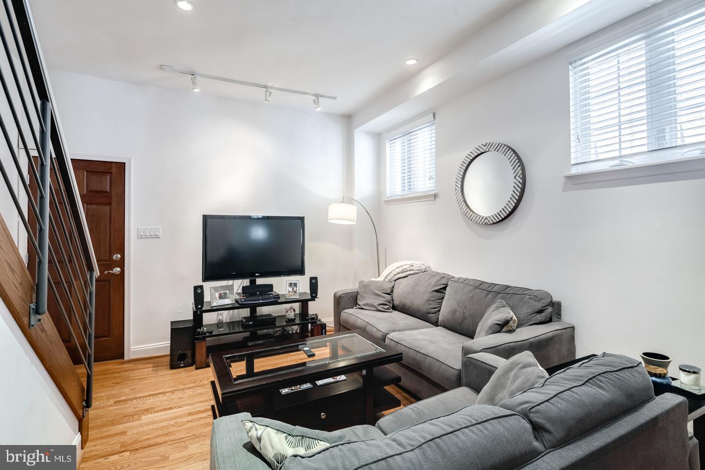 1725 PINE ST #UNIT 2R