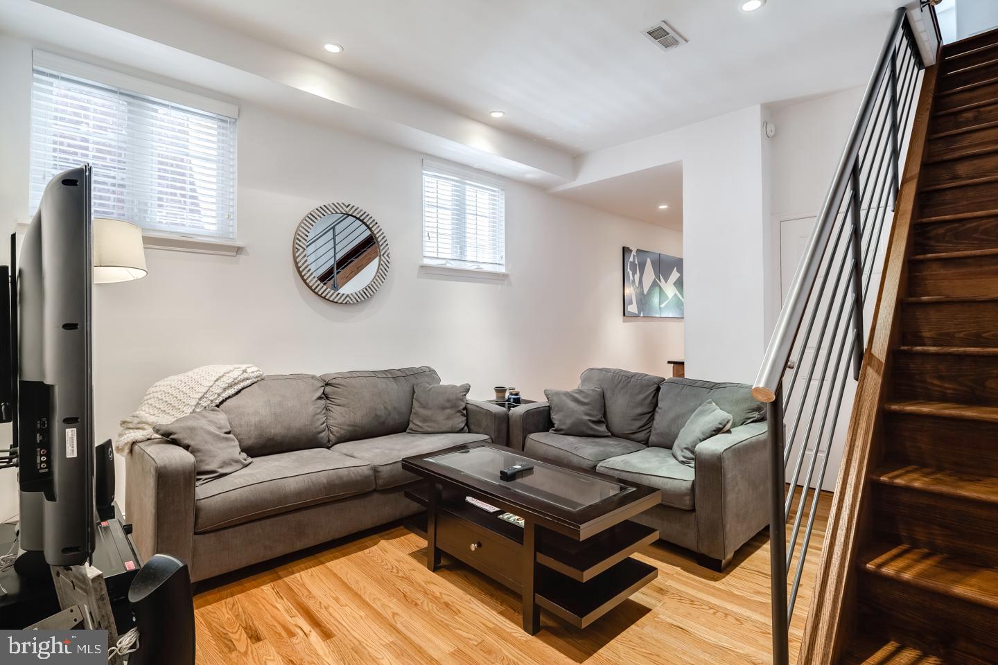 1725 PINE ST #UNIT 2R