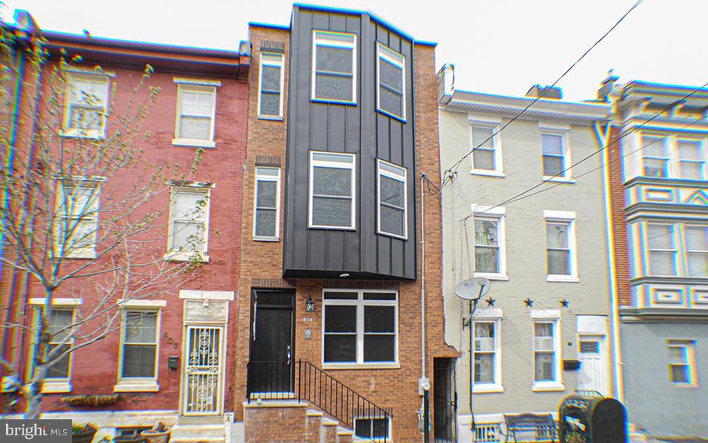 405 DICKINSON ST