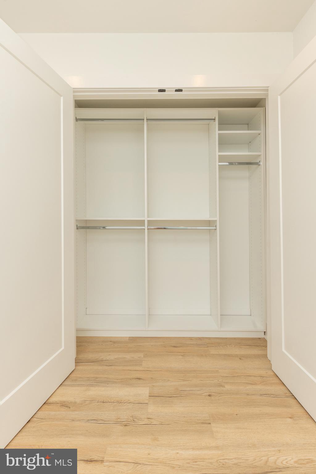 629 W GIRARD AVE #UNIT 306