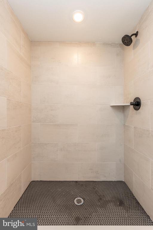629 W GIRARD AVE #UNIT 306
