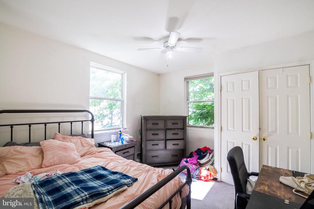 1713 CHRISTIAN ST #UNIT 2