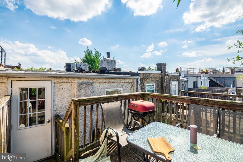 1713 CHRISTIAN ST #UNIT 2