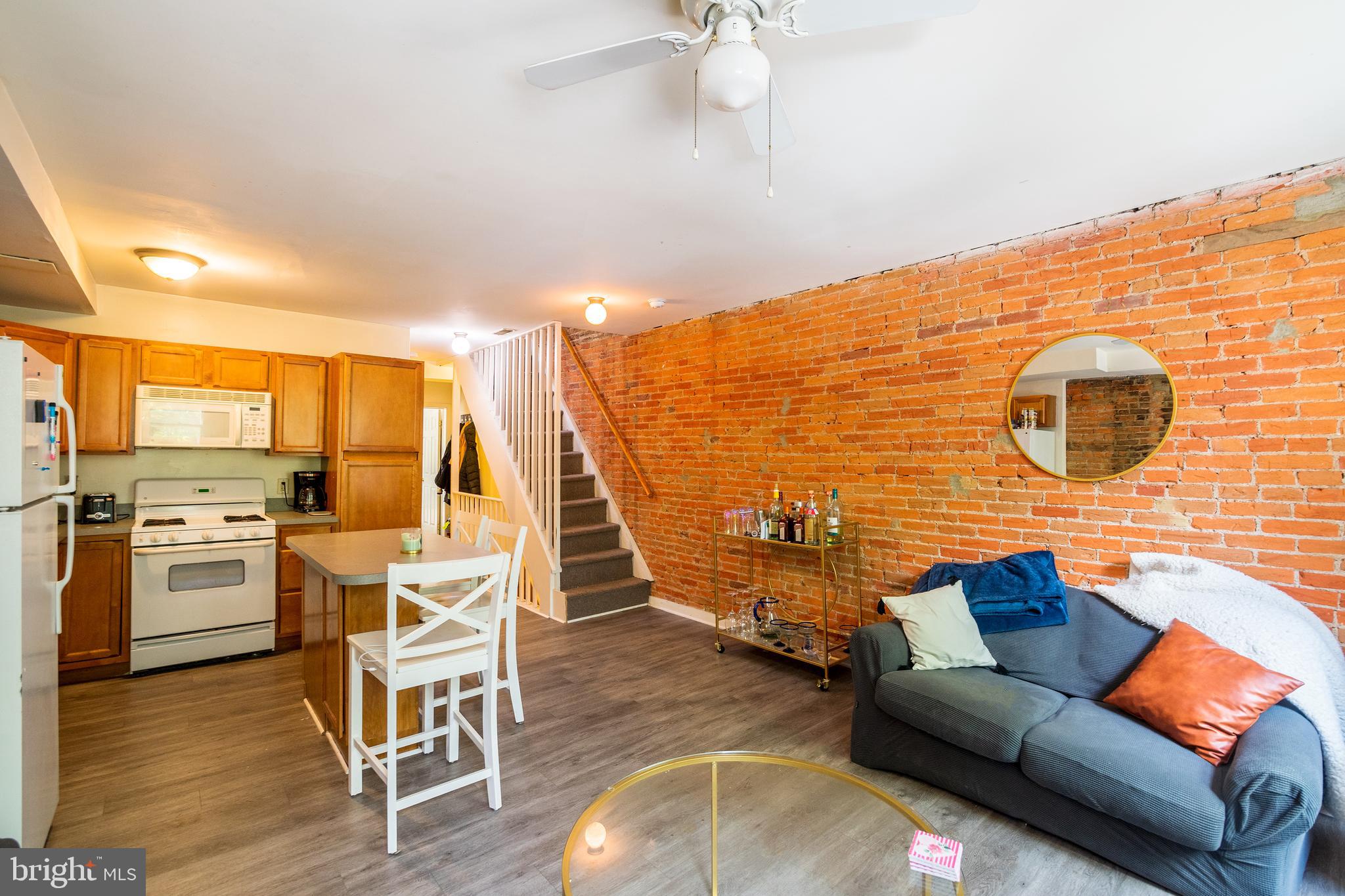 1713 CHRISTIAN ST #UNIT 2