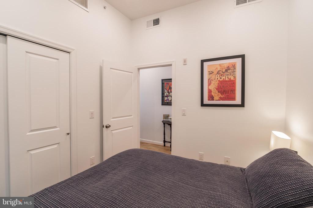 742 S 4TH ST #UNIT 3R