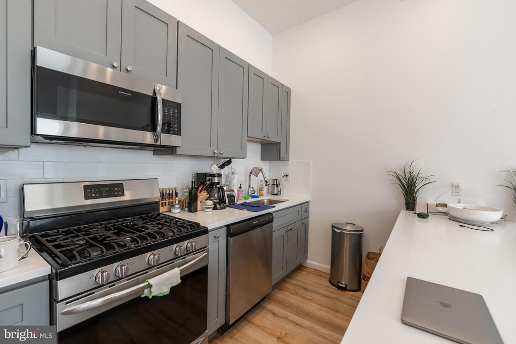 742 S 4TH ST #UNIT 3R