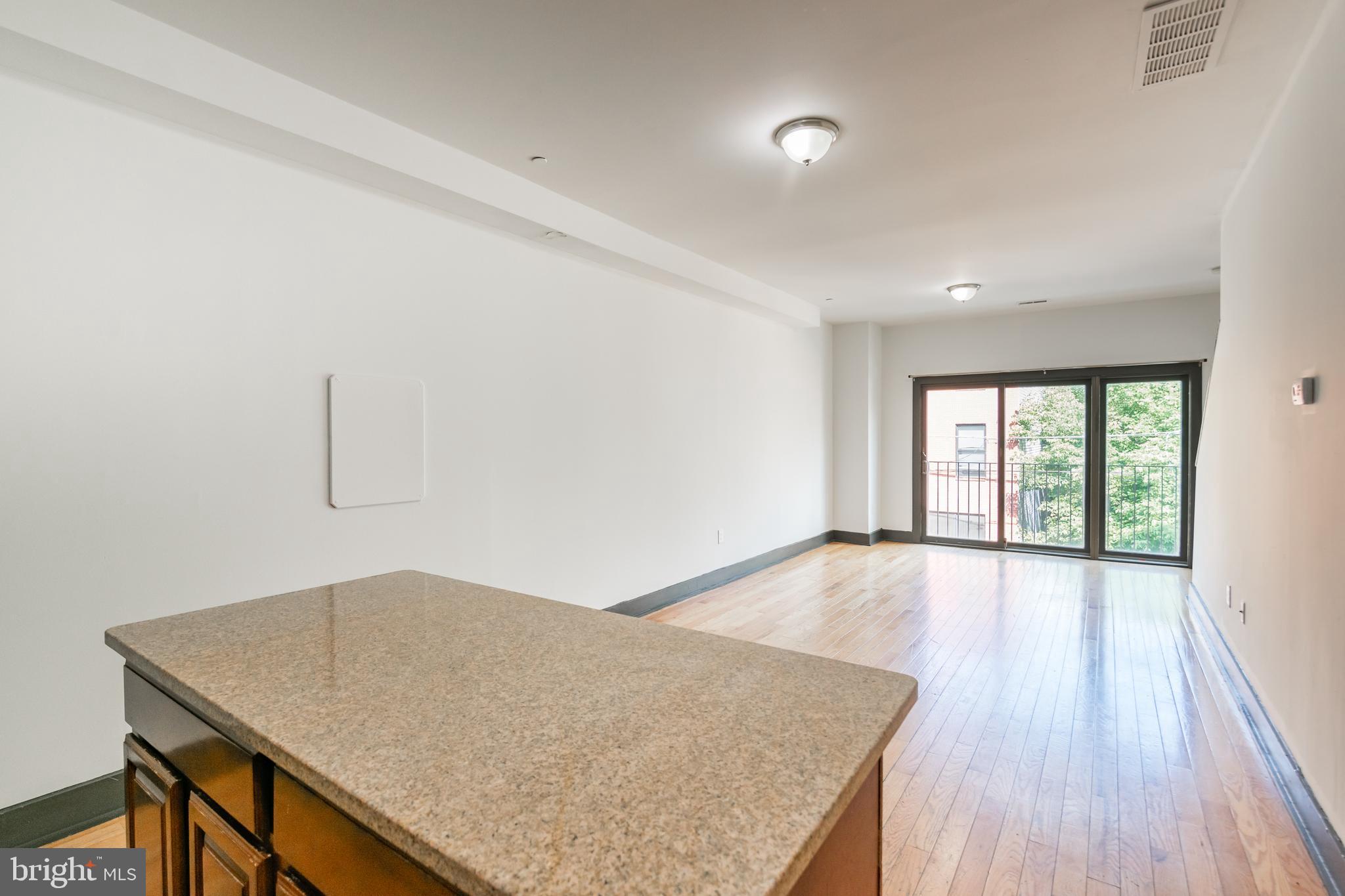 2030 N 18TH ST #UNIT B