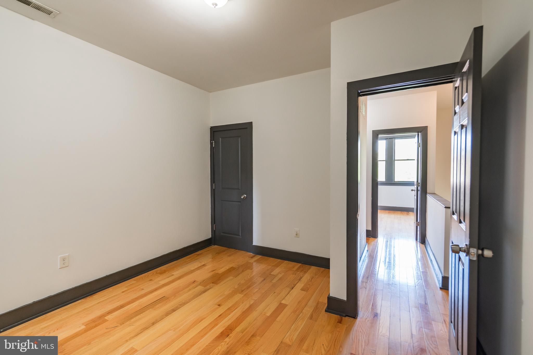 2030 N 18TH ST #UNIT B