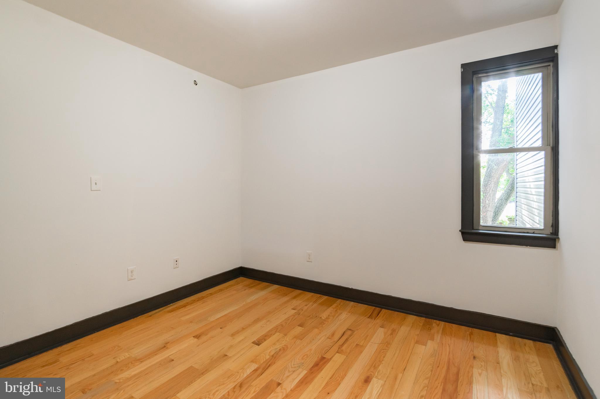 2030 N 18TH ST #UNIT B