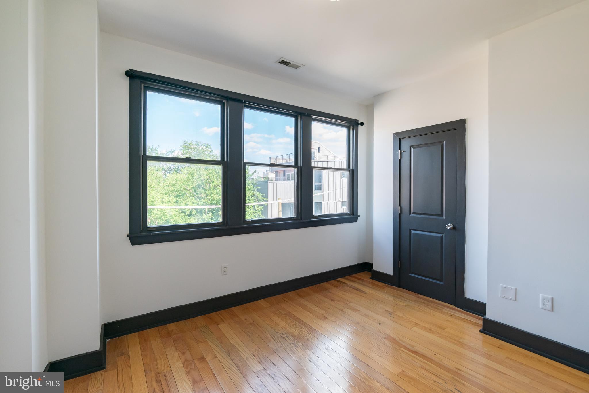 2030 N 18TH ST #UNIT B