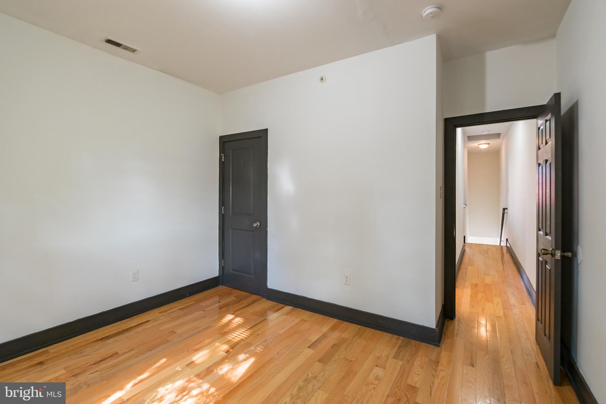 2030 N 18TH ST #UNIT B