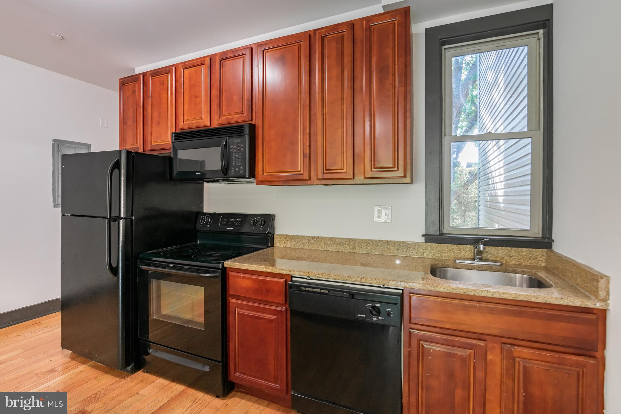 2030 N 18TH ST #UNIT B