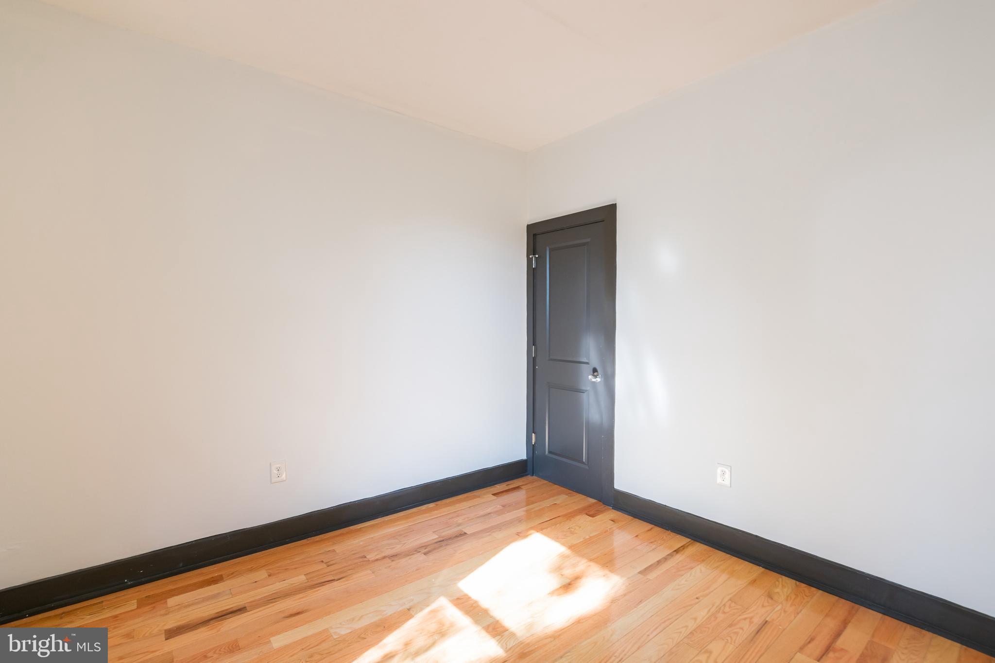 2030 N 18TH ST #UNIT B