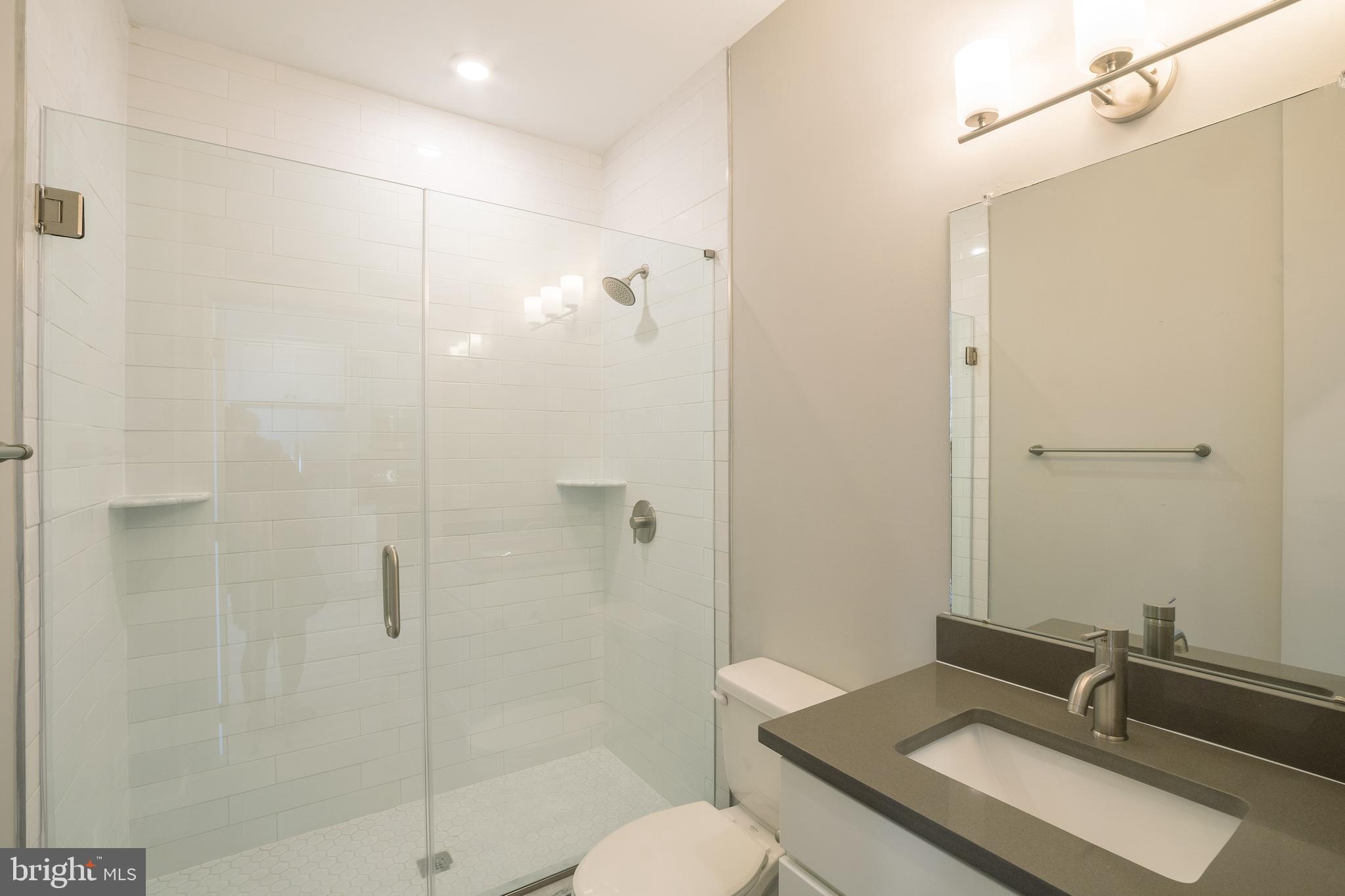 5230 WALNUT ST #UNIT 4F