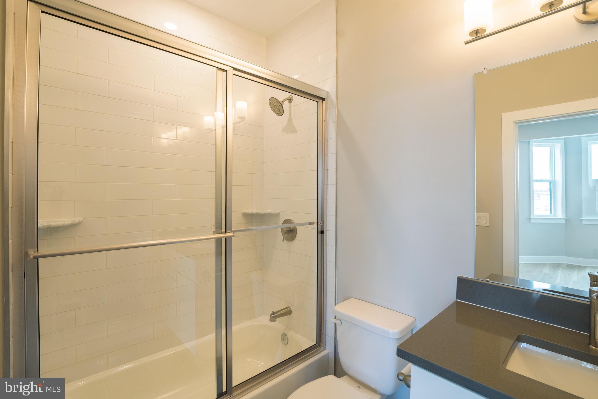 5230 WALNUT ST #UNIT 4F