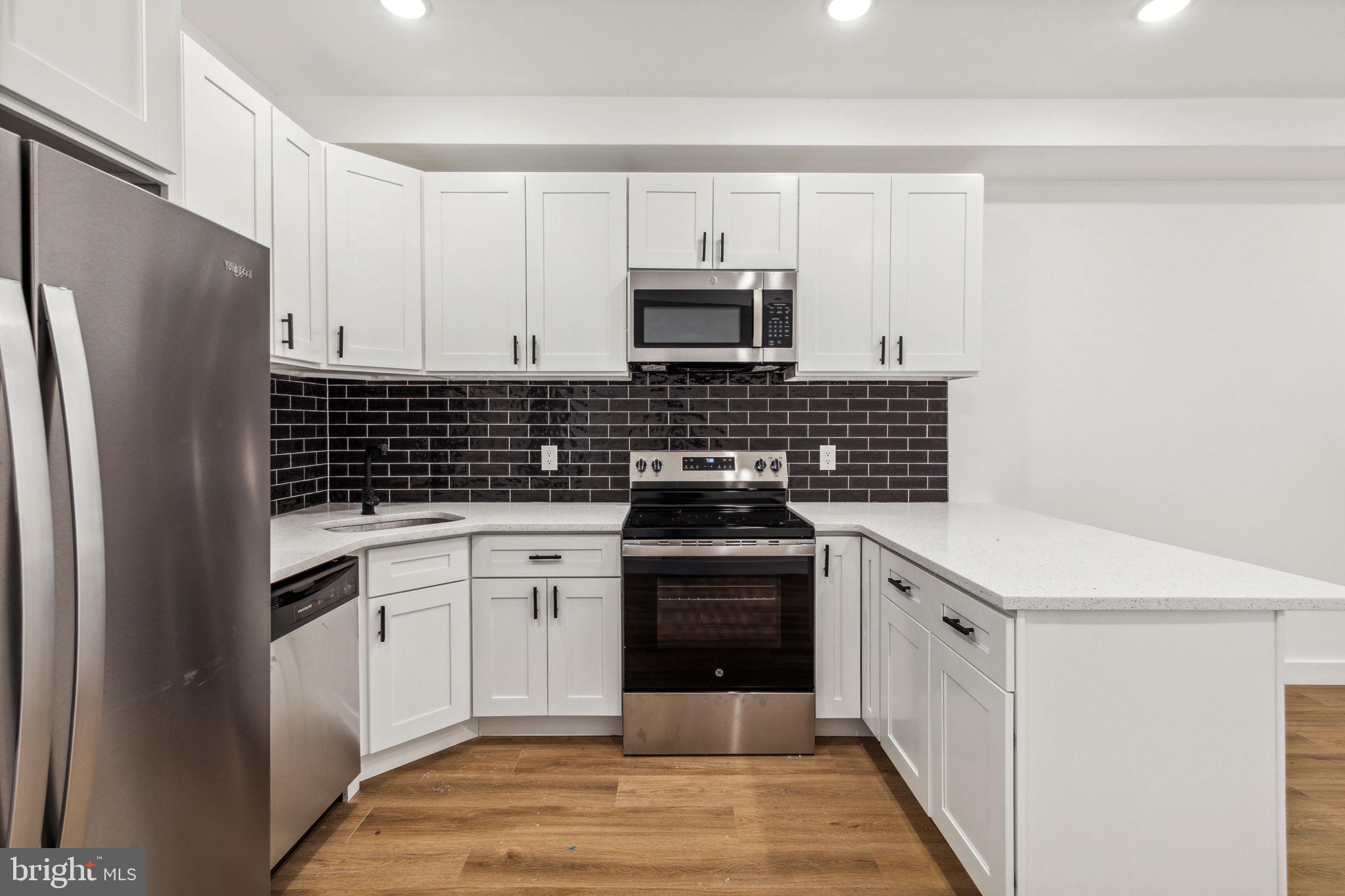 2306 N FAIRHILL ST #3