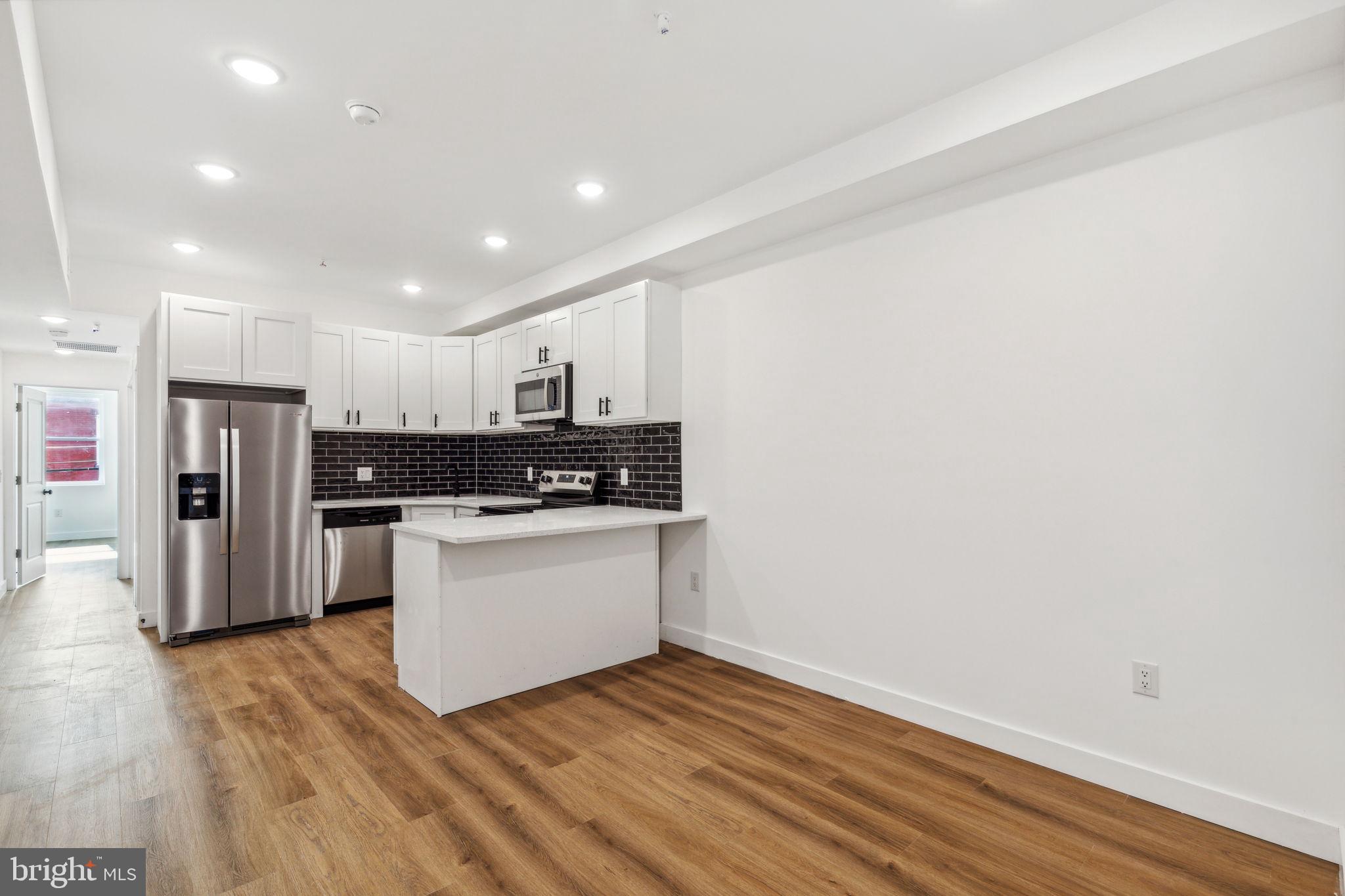 2306 N FAIRHILL ST #3