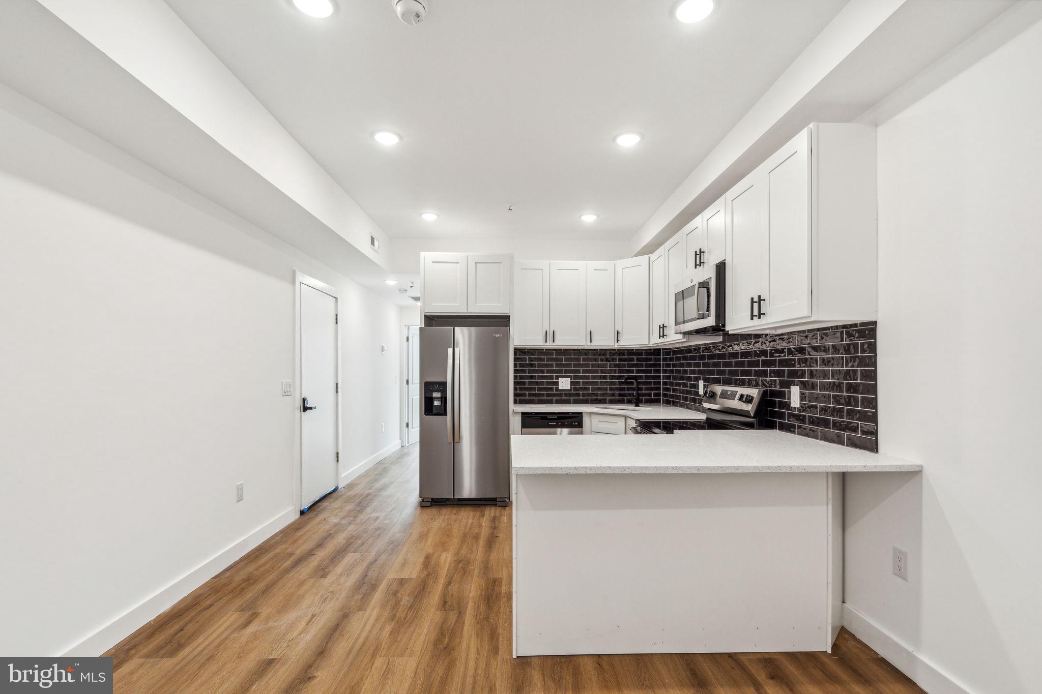 2306 N FAIRHILL ST #3