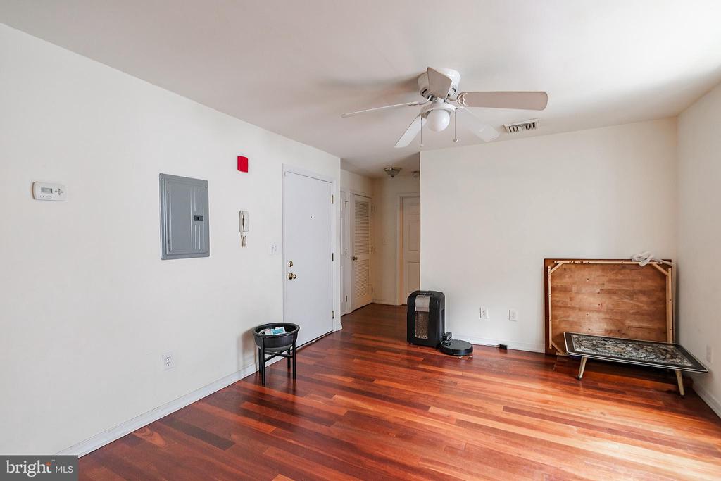 4841 WALTON AVE #UNIT 3