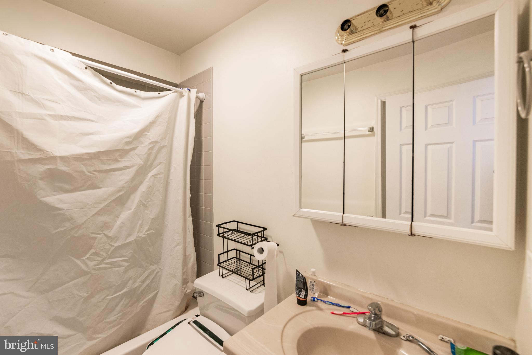 4841 WALTON AVE #UNIT 3