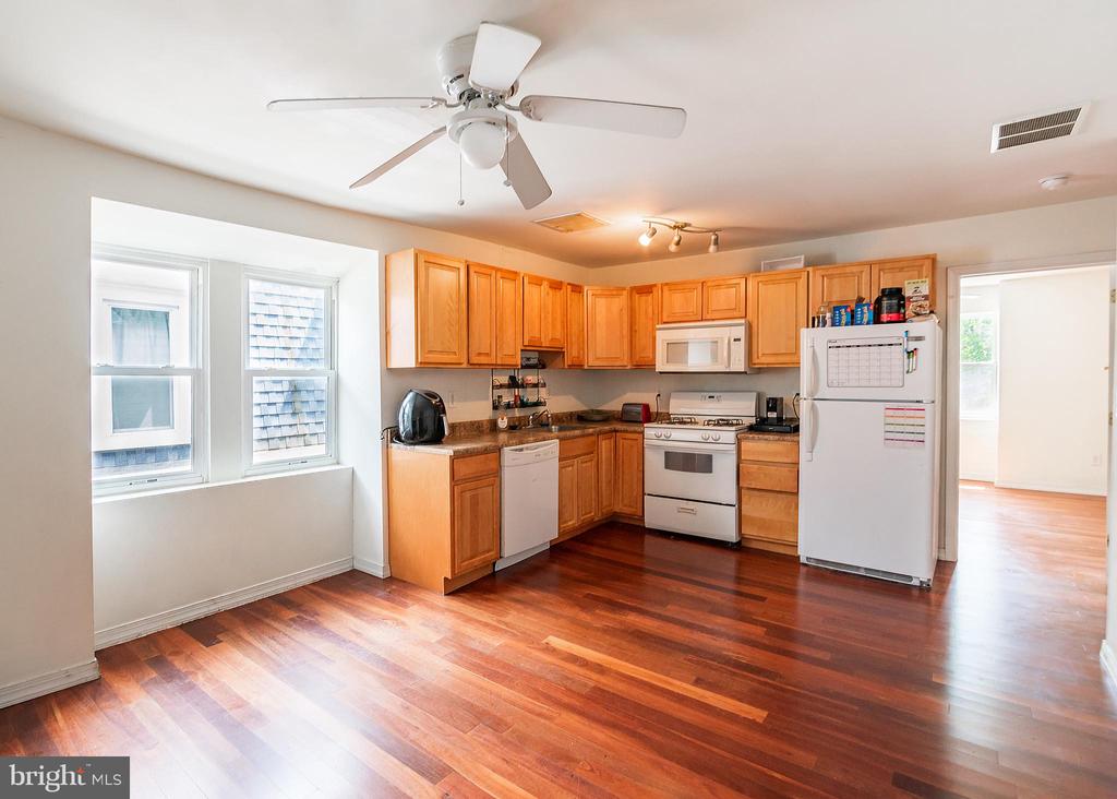 4841 WALTON AVE #UNIT 3