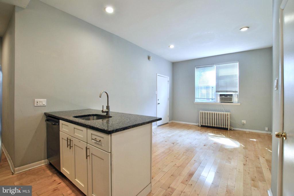 971 N LAWRENCE ST #UNIT A