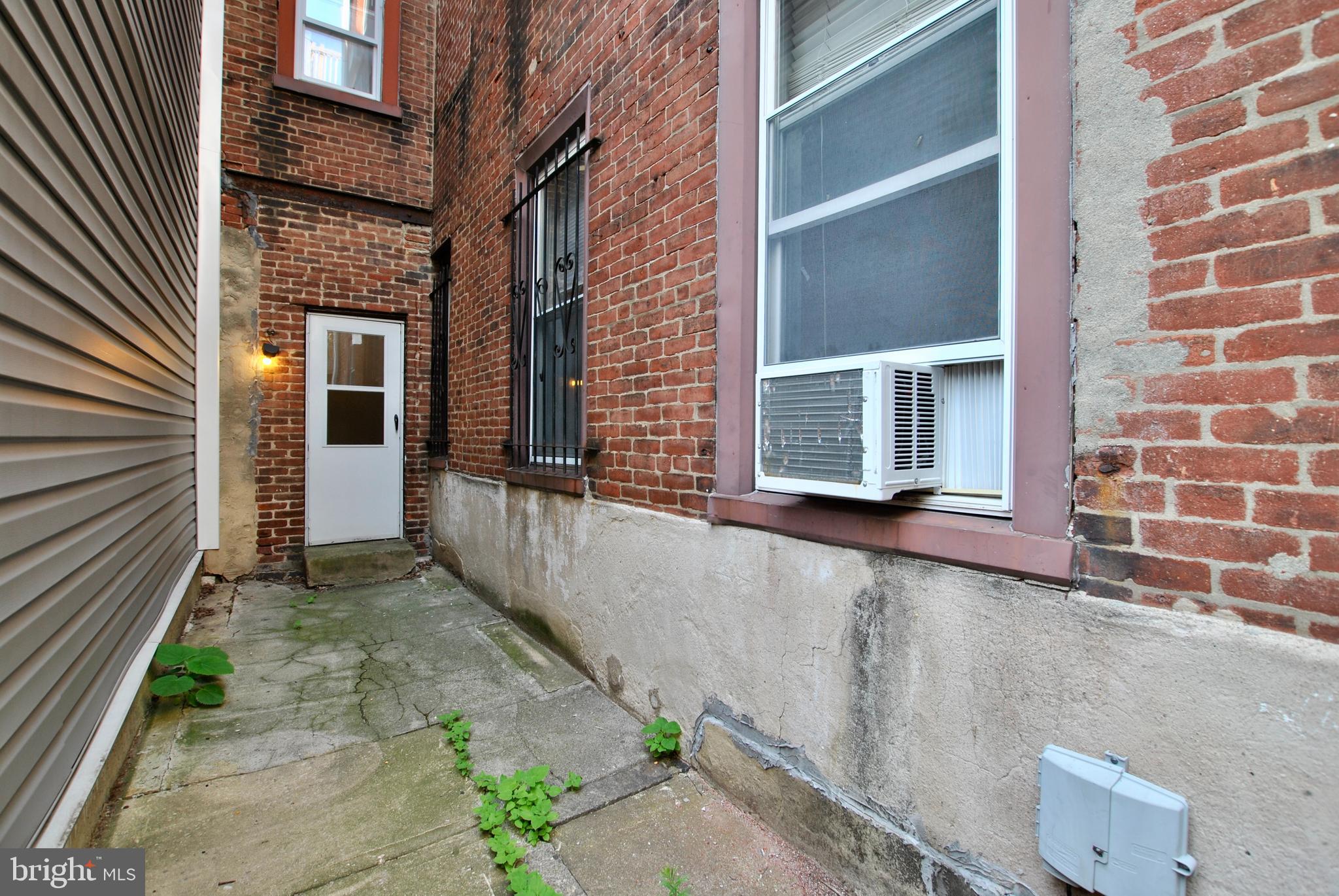 971 N LAWRENCE ST #UNIT A