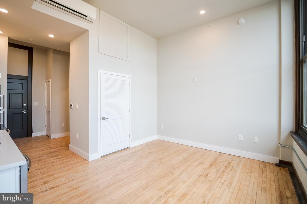 1300 S 19TH ST #UNIT 320