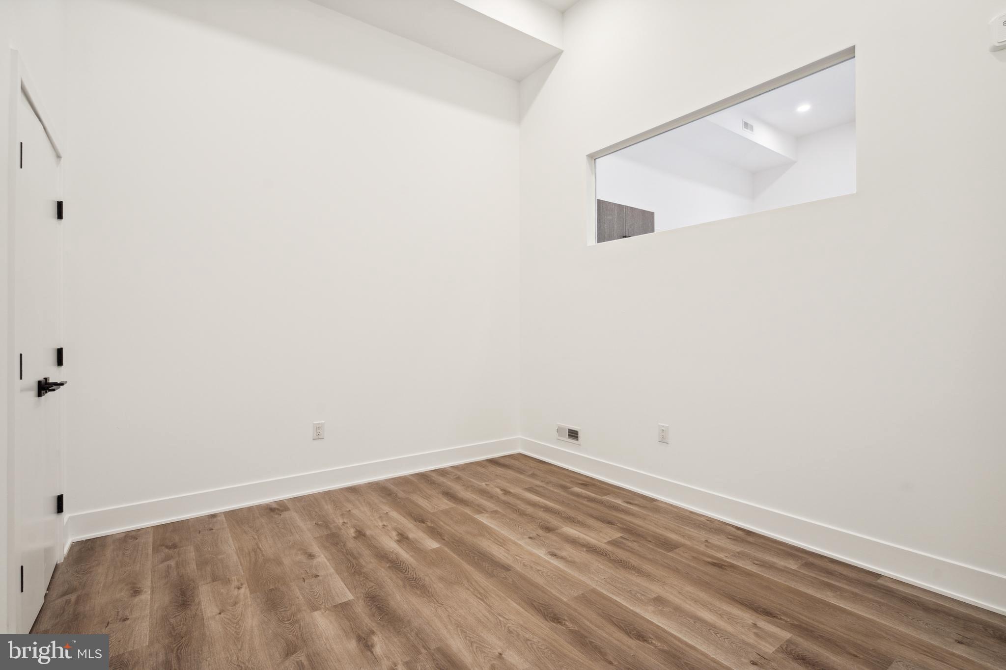 1420 POINT BREEZE AVE #UNIT 102