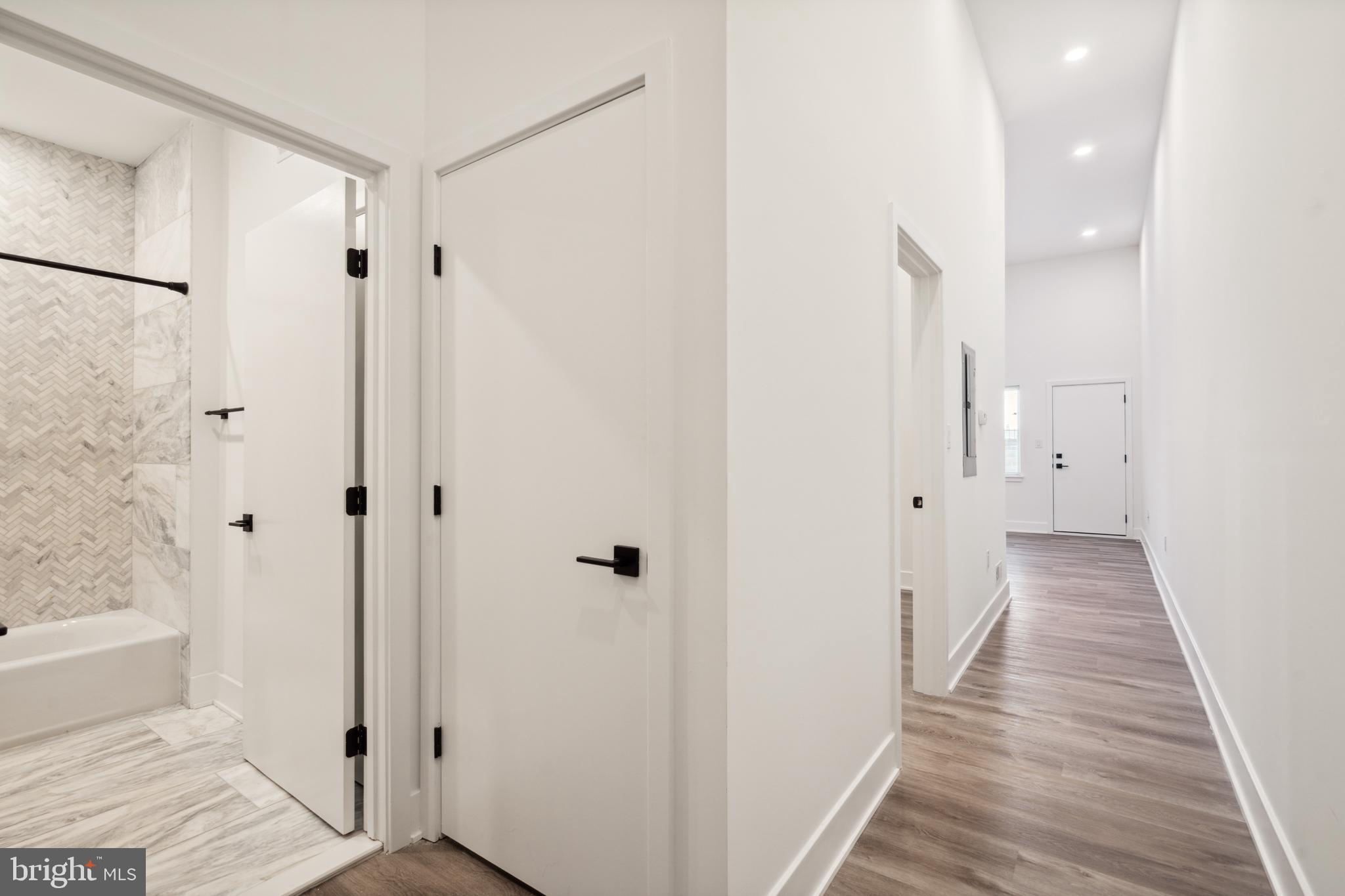 1420 POINT BREEZE AVE #UNIT 102