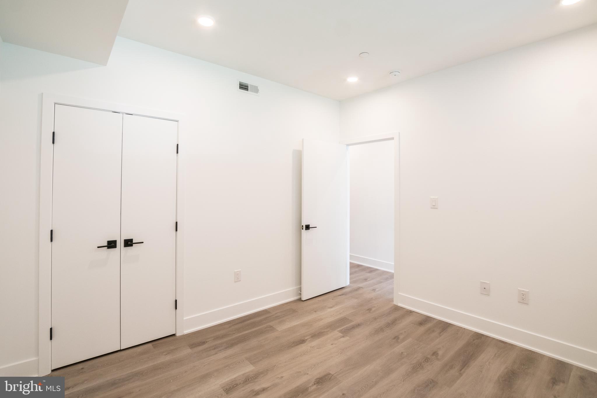 1420 POINT BREEZE AVE #UNIT 306