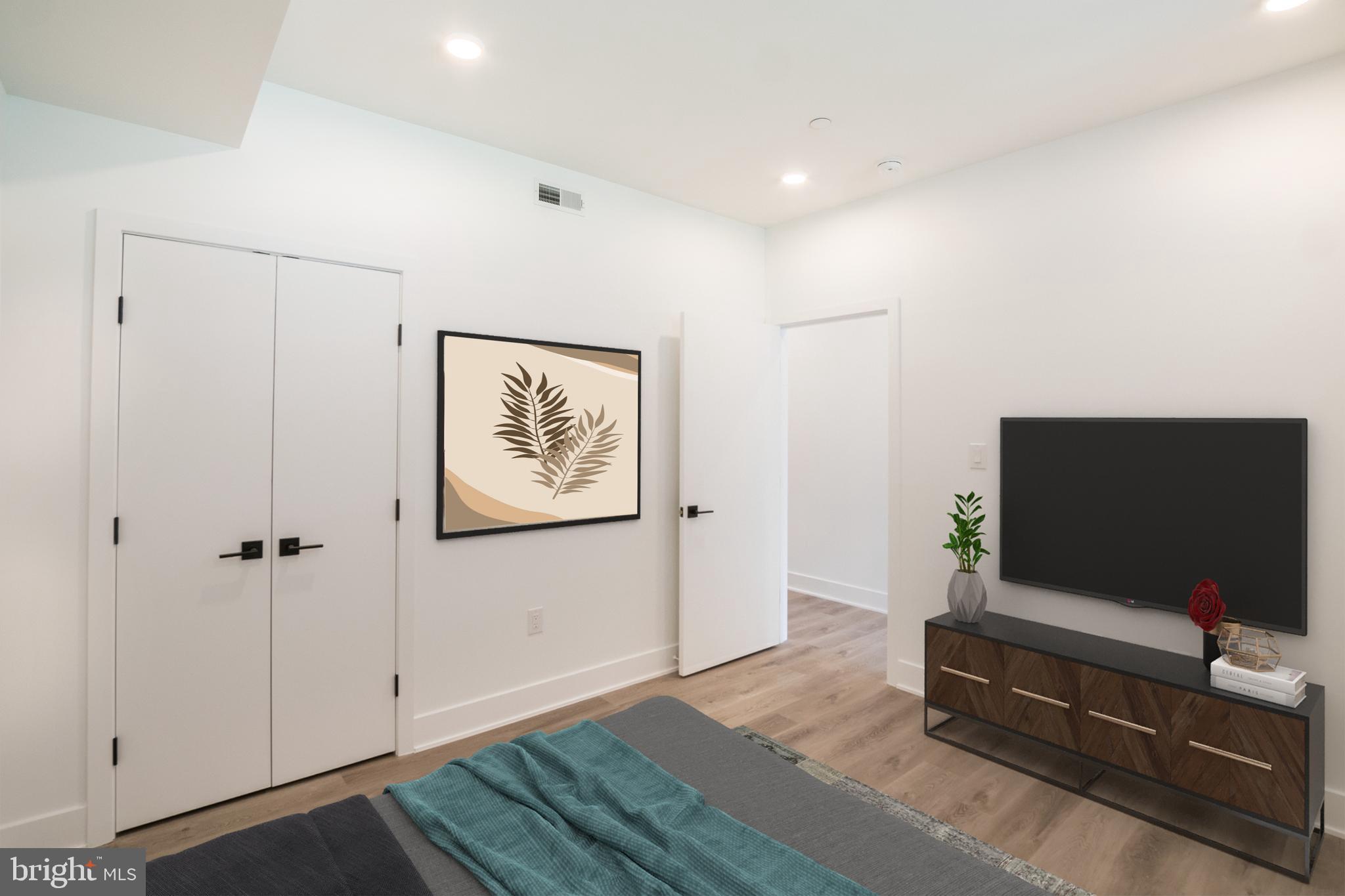 1420 POINT BREEZE AVE #UNIT 407