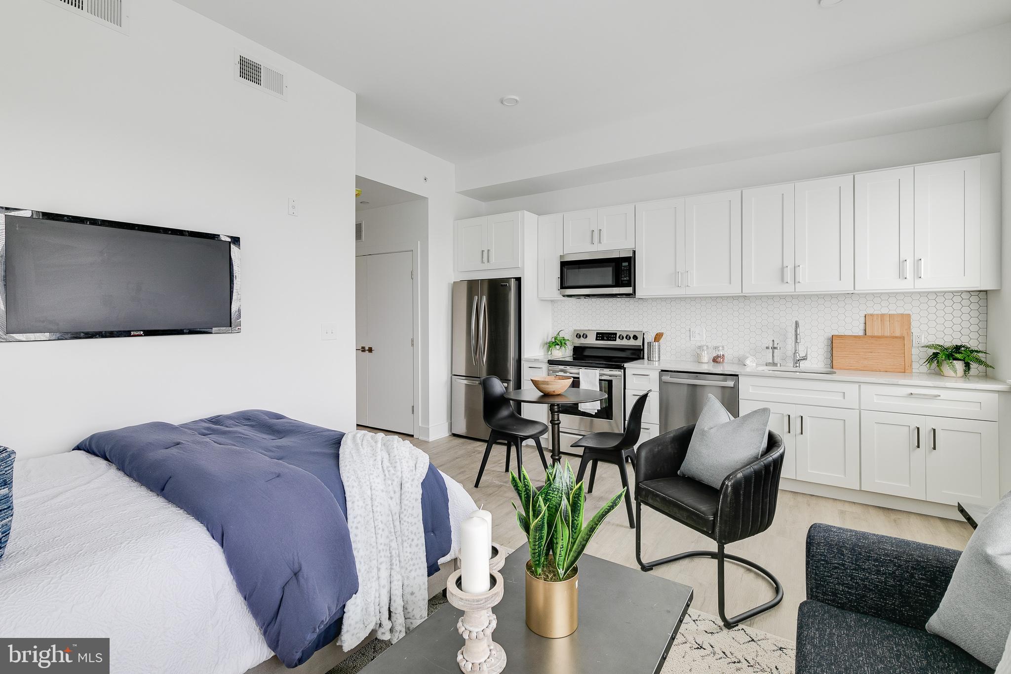 2201 WASHINGTON AVE #UNIT 208