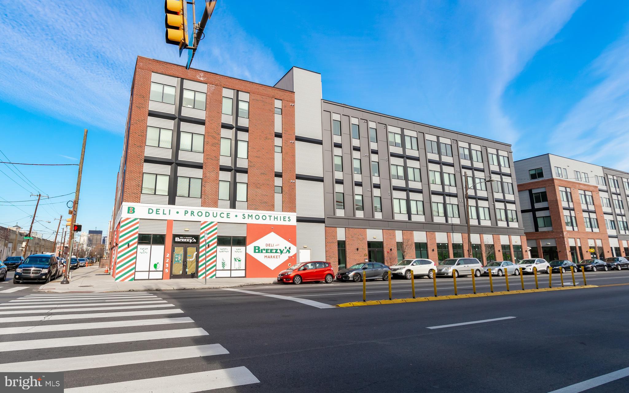 2235 WASHINGTON AVE #206