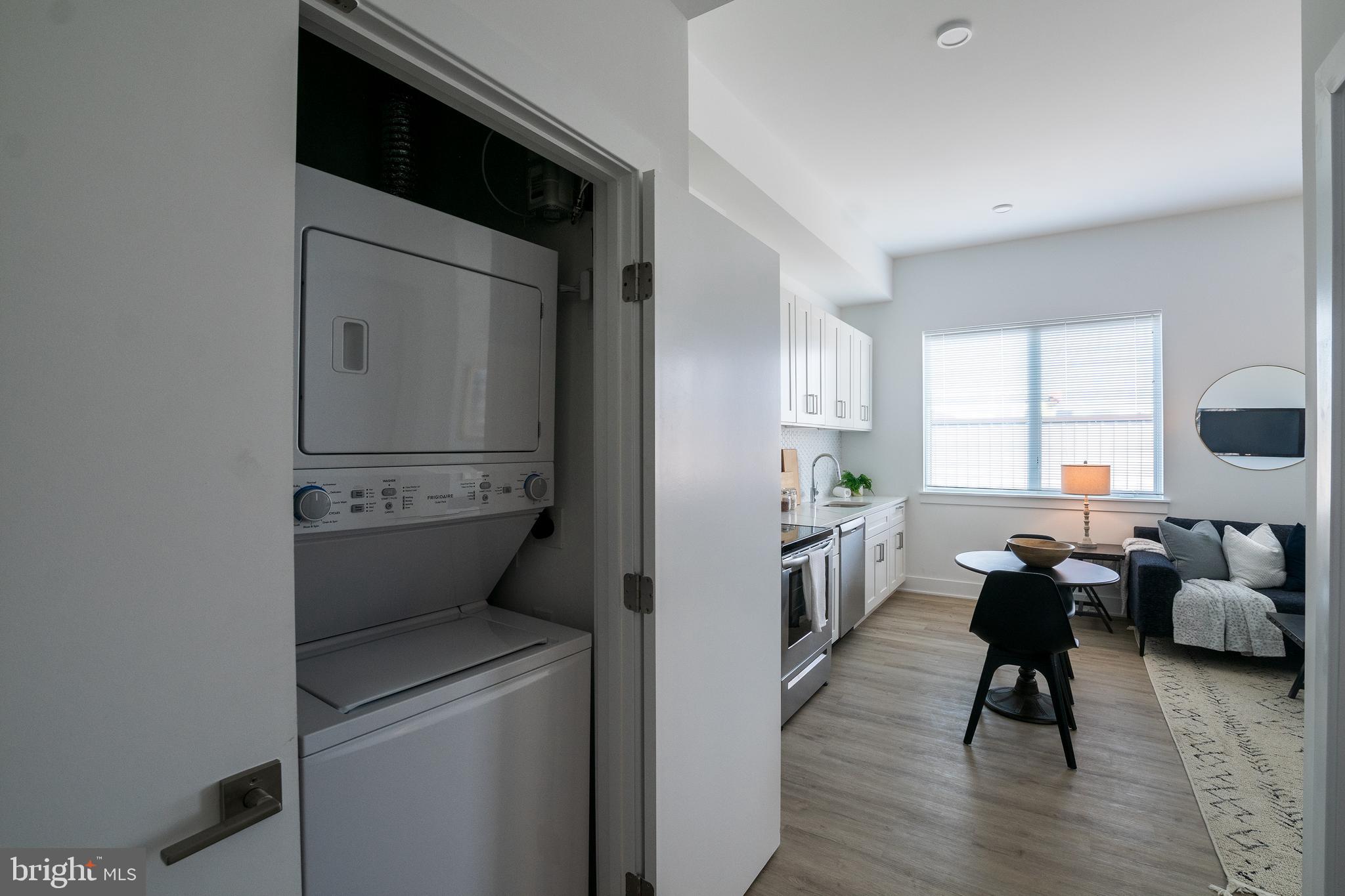 2235 WASHINGTON AVE #206