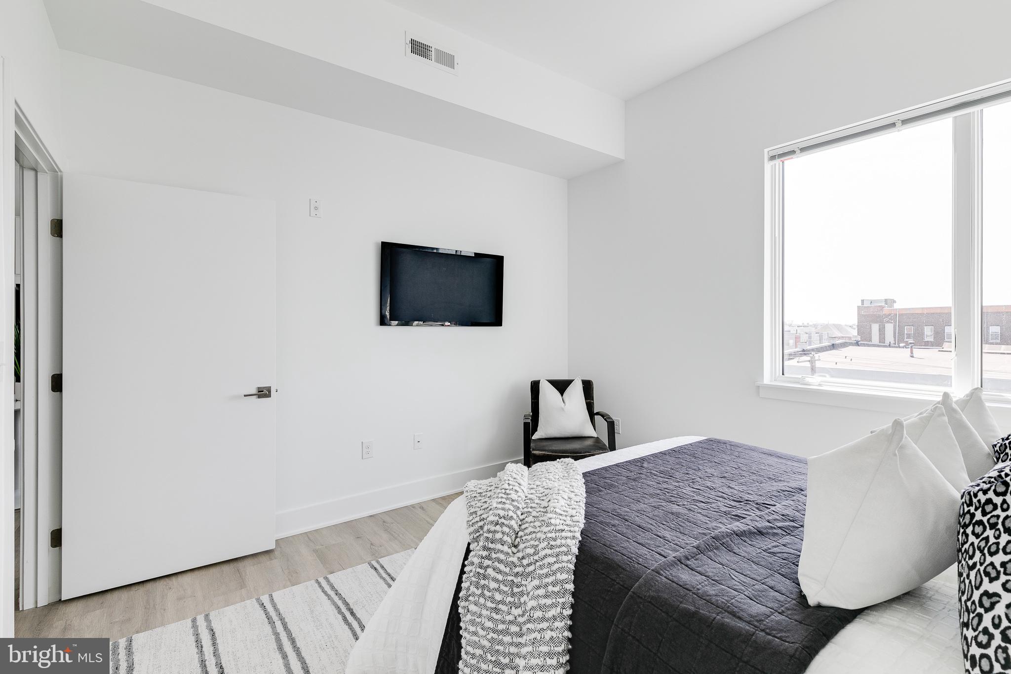 2201 WASHINGTON AVE #UNIT 203