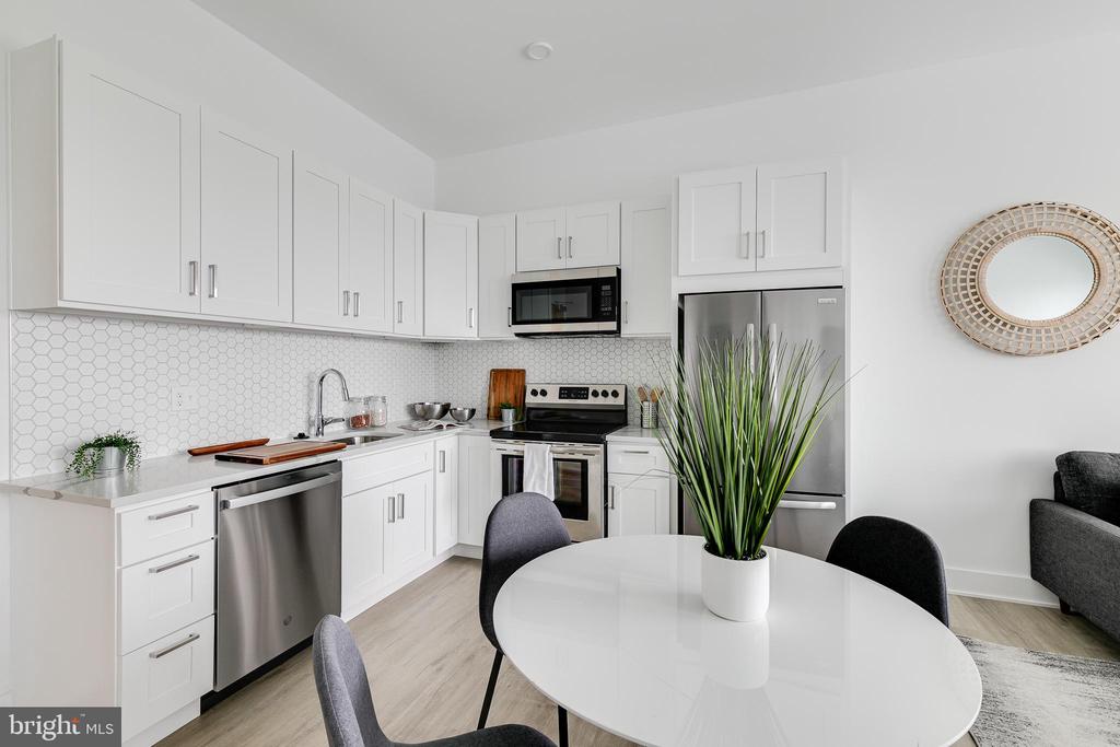 2201 WASHINGTON AVE #UNIT 319