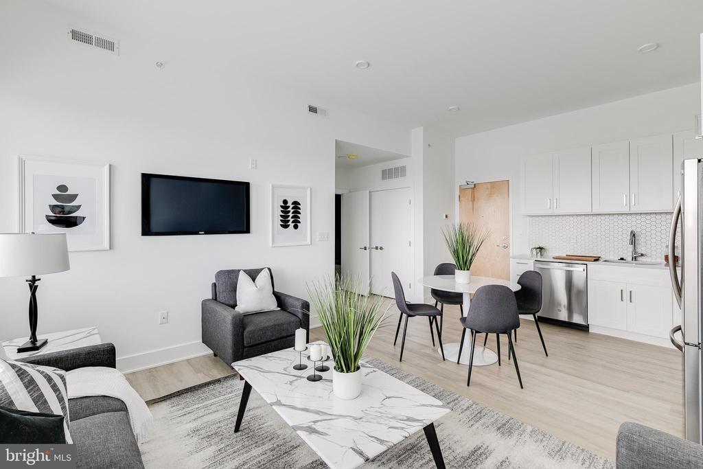2201 WASHINGTON AVE #UNIT 319