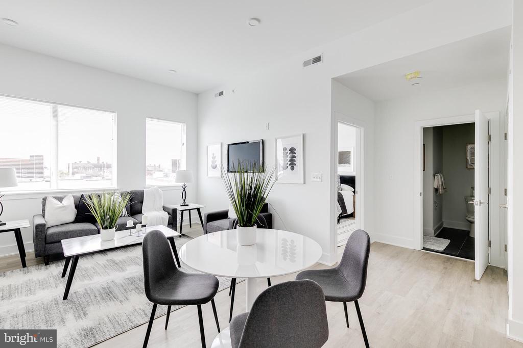 2201 WASHINGTON AVE #UNIT 319